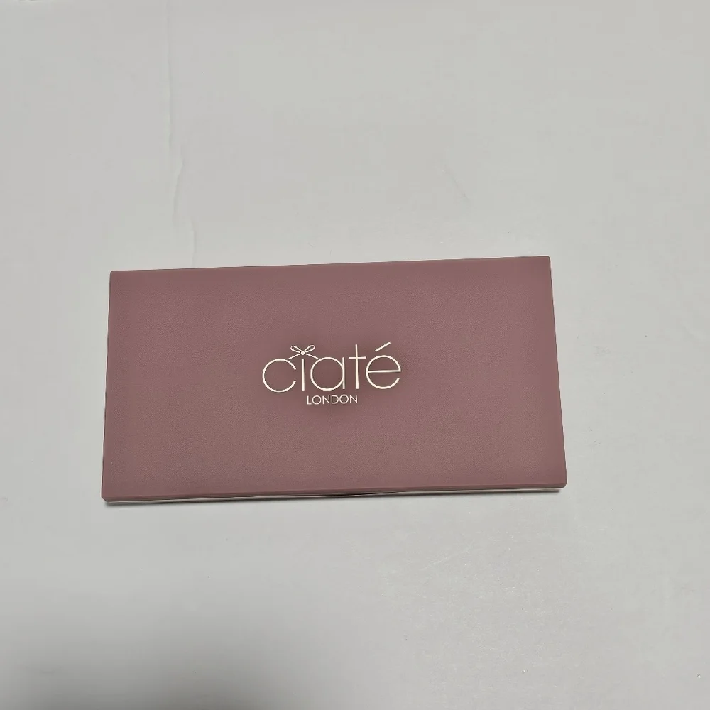 NEW Ciate London The Velvet Palette